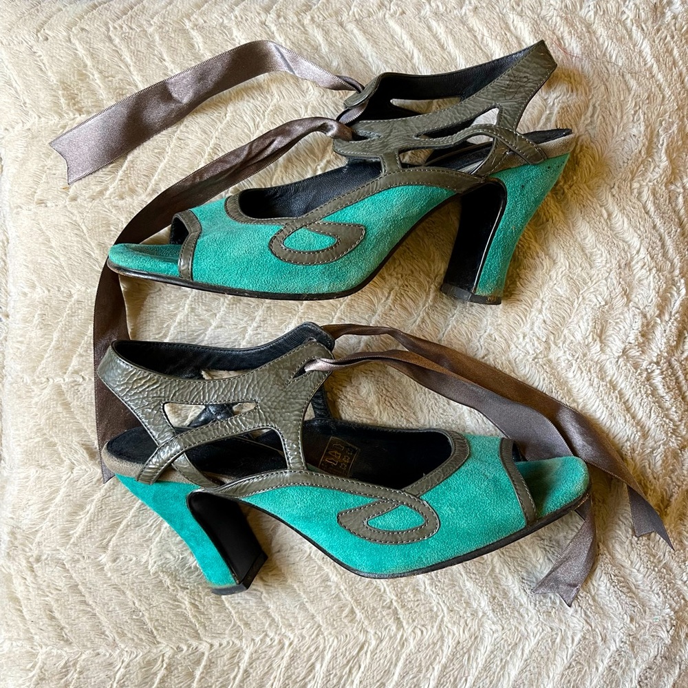 Used John Fluevog Turquoise Suede Miracle Heels